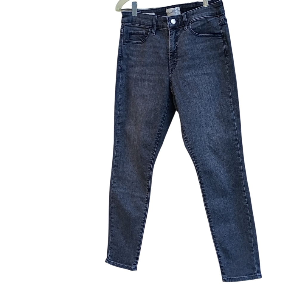 Universal Thread high rise Skinny Jeans sz 4/27S